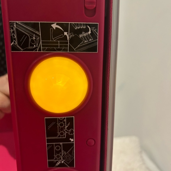 Vintage Toys R Us Light-Up Make up Case with built in speaker - Picture 4 of 14